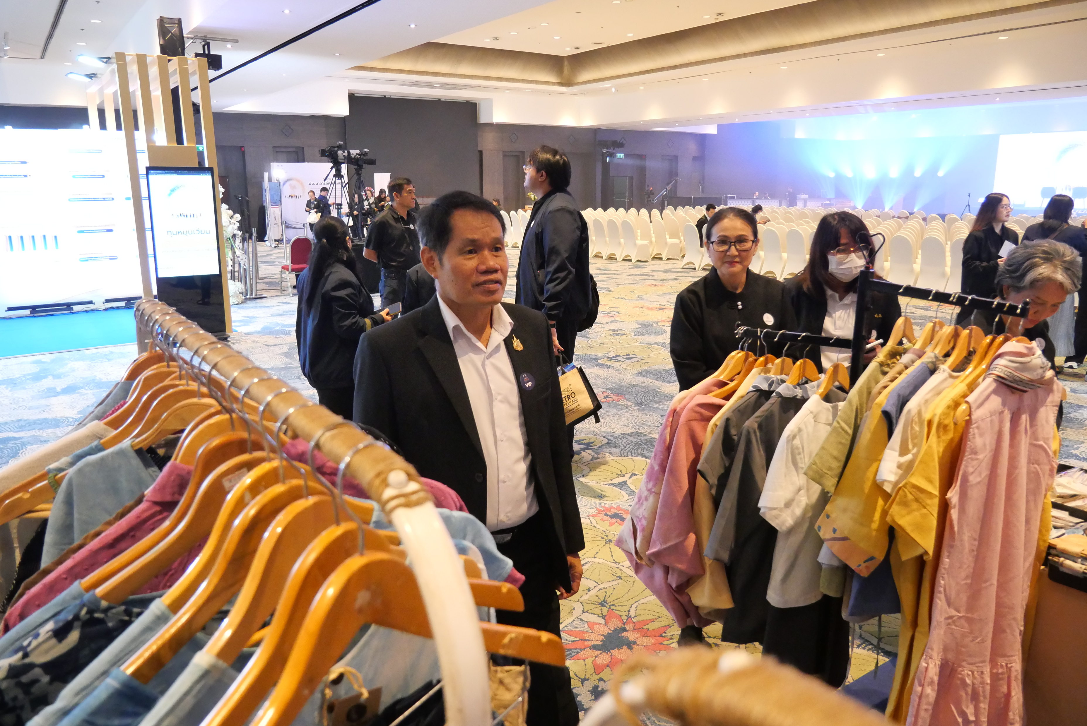title - ส.ป.ก. ร่วมเป็นเกียรติในงานมอบรางวัลทุนหมุนเวียนดีเด่น ประจำปี 2569 